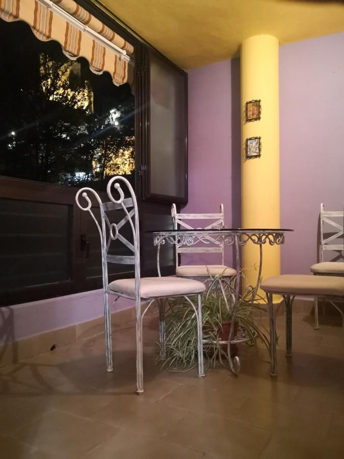 Apartamentos Los Robles อัลกาลา เดล ฆูการ์ ภายนอก รูปภาพ