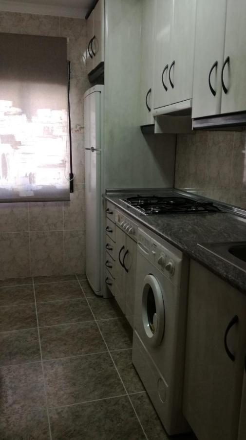 Apartamentos Los Robles อัลกาลา เดล ฆูการ์ ภายนอก รูปภาพ